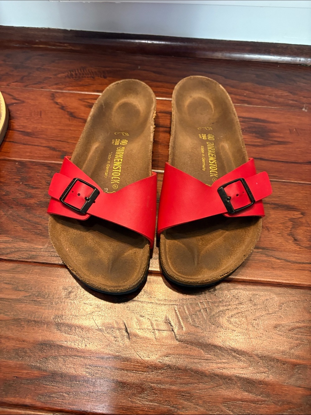 Red Single-Buckle Slide Sandals